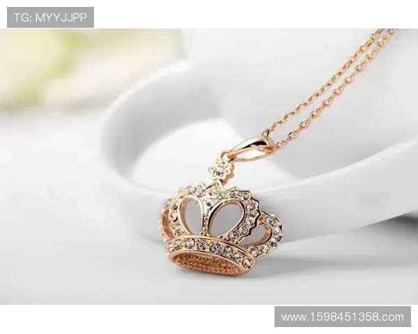 香港皇冠品牌引领时尚潮流，打造奢华生活新体验